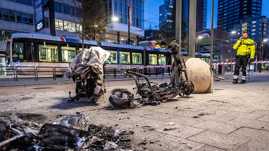 Tras la violencia en Rotterdam, cancelan la marcha anticovid en Países Bajos