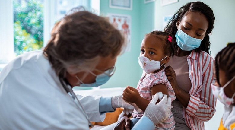 Estados Unidos comenzó a vacunar contra el Covid-19 a de niños de 5 a 11 años