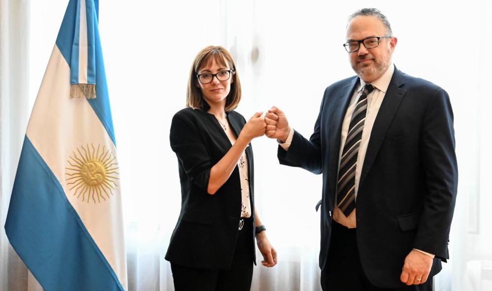 Kulfas se reunió con la nueva secretaria de Minería de la Nación, Fernanda Avila