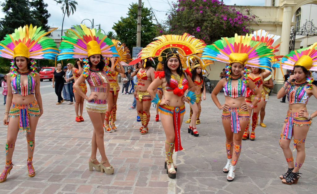 San Pedro de Jujuy organiza doce noches de corsódromo en el carnaval de las Yungas