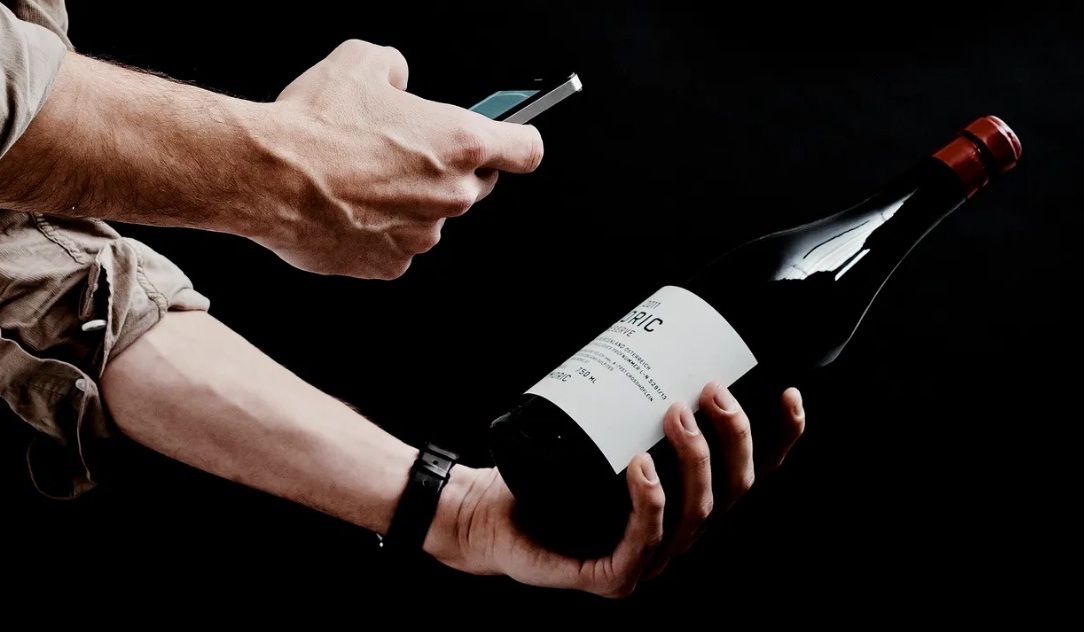 Rige la nueva regla del INV para el etiquetado de vino, que deberá ser «veraz» y «verificable»