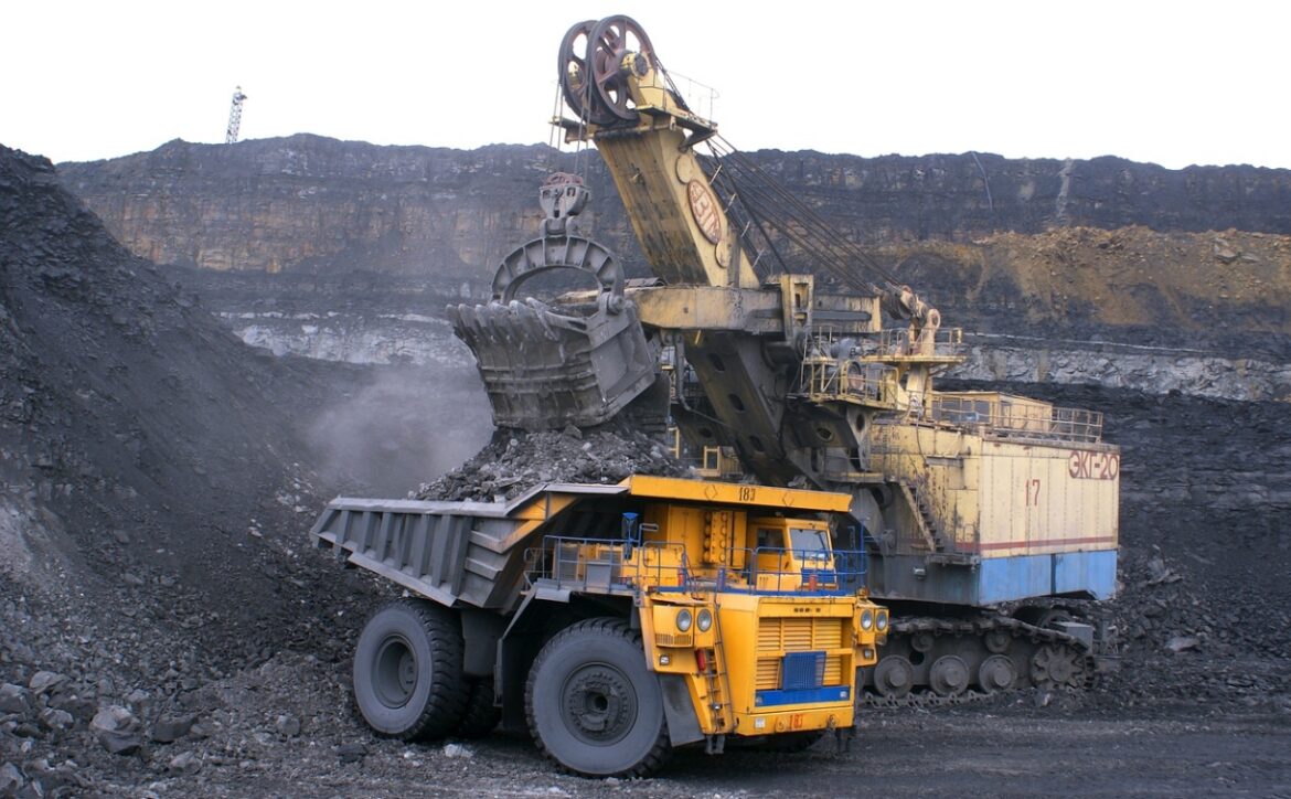 La Unión Industrial y la CAEM relevarán al aporte de la minería al desarrollo industrial federal