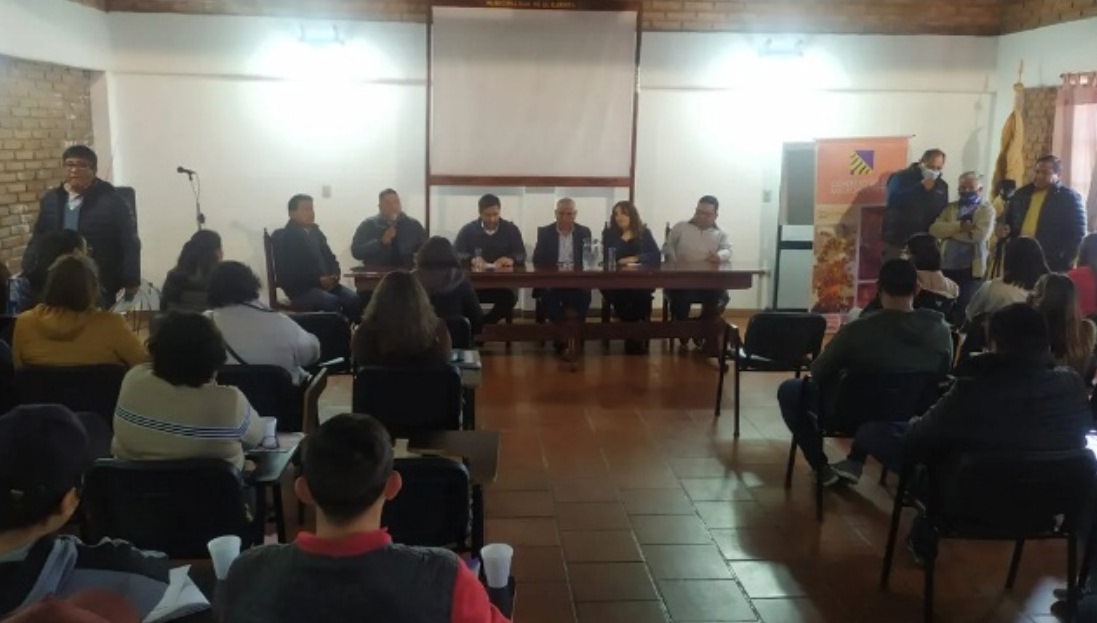 Promocionan líneas de financiamiento del Consejo de la Microempresa en El Carmen