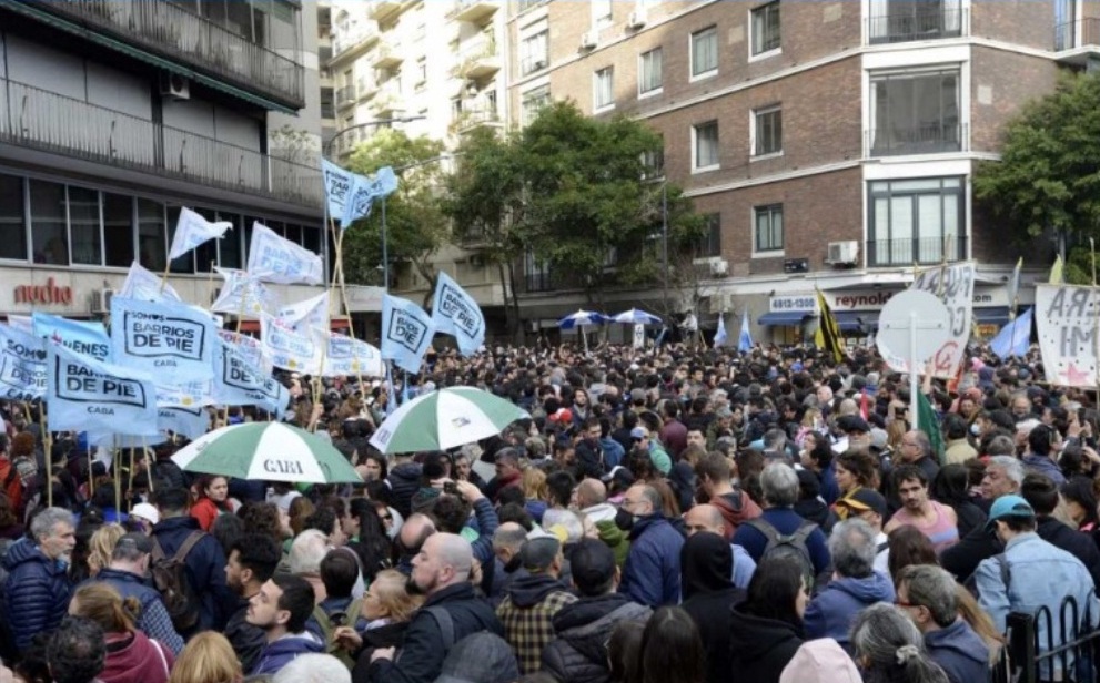 Lombardi desestimó el respaldo a Cristina Kirchner: “No fue nadie, no consiguió su 17 de octubre”
