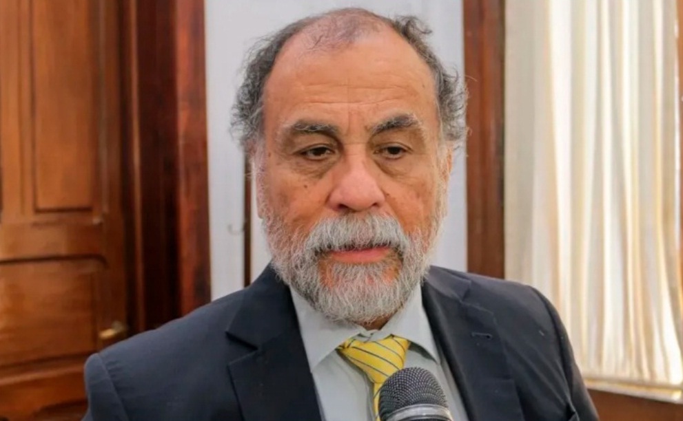 Alvarez García: “Las decisiones del gobernador son acertadas”