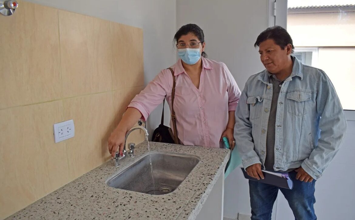 50 familias del Gran Jujuy visitaron sus futuras casas