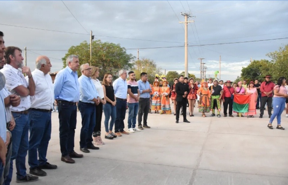 Morales inauguró una obra de pavimentación en San Pedro de Jujuy