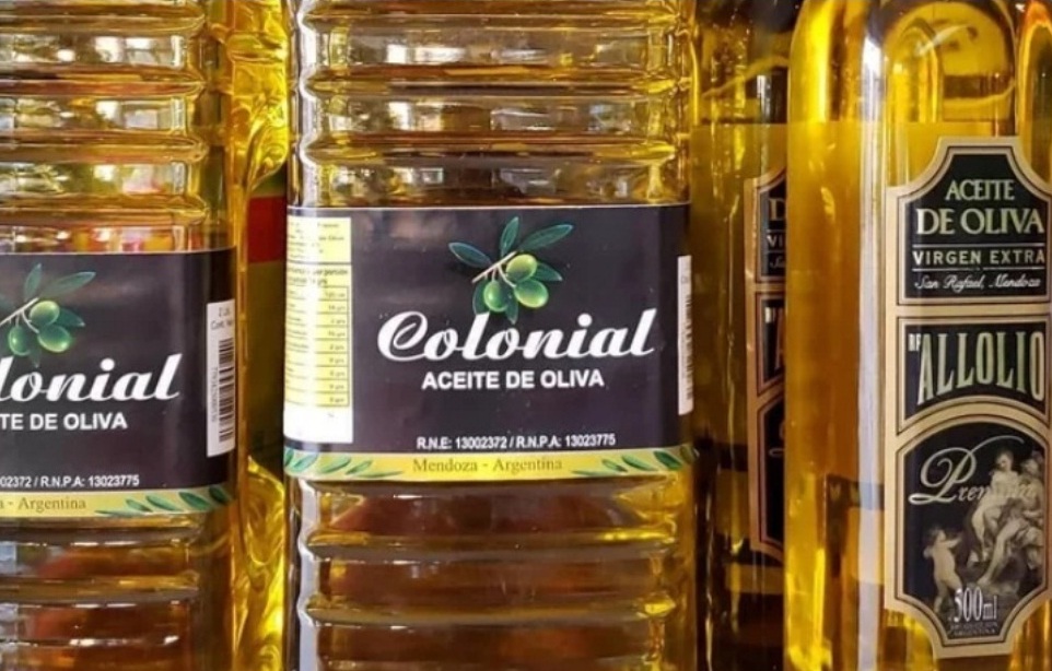La ANMAT prohibió la venta de un conocido aceite de oliva