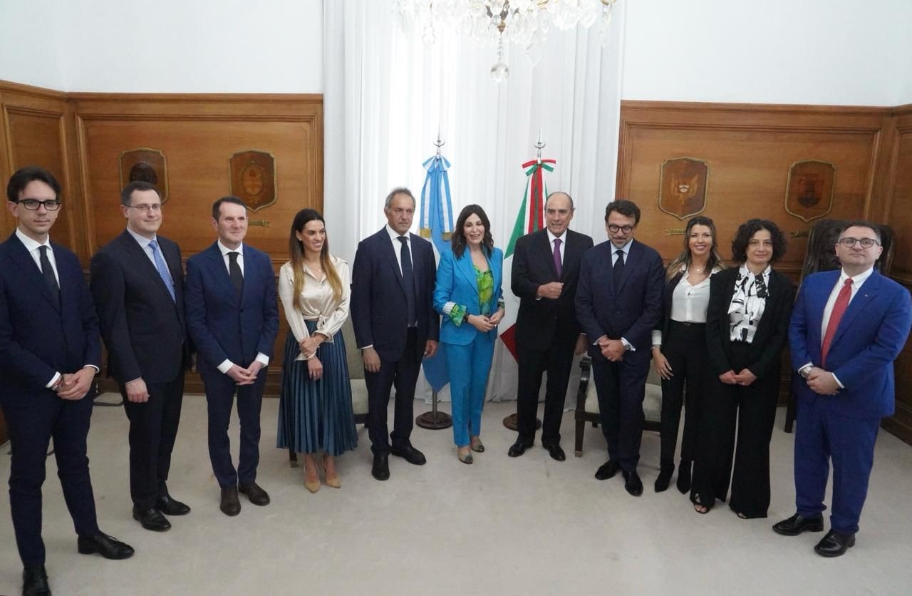 Francos, Scioli y Martínez recibieron a la ministra de Turismo de Italia