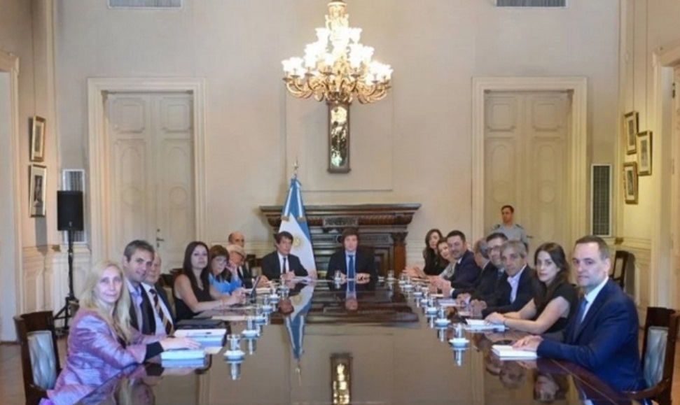 Milei encabeza una nueva reunión de Gabinete en Casa Rosada